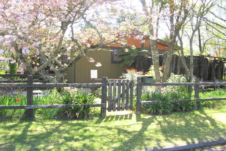 Photo of property in 68 Te Herekiekie Street, Turangi, 3334