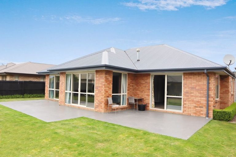 Photo of property in 12 Catkins Lane, Mairehau, Christchurch, 8052