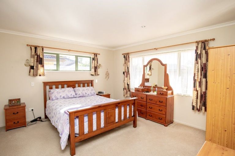 Photo of property in 55 Darlington Street, Ngatea, 3503