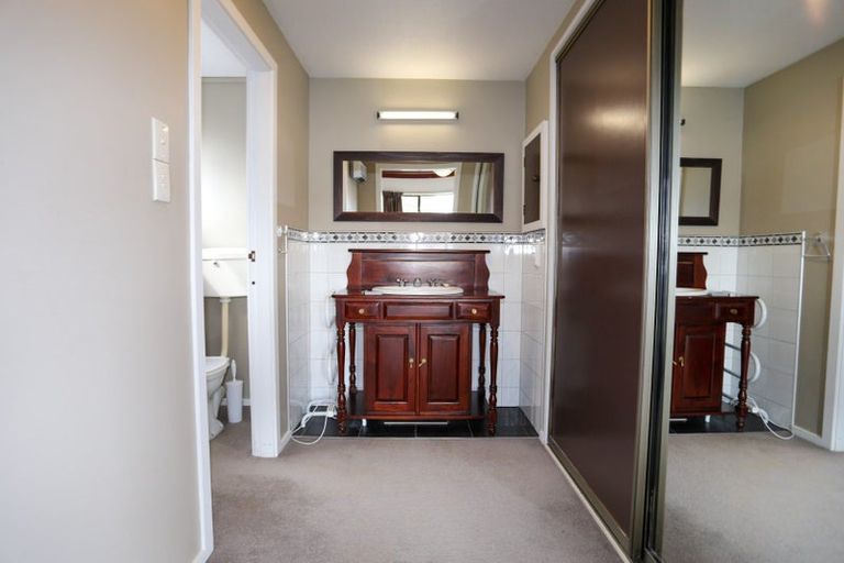 Photo of property in 1/88b Clyde Road, Ilam, Christchurch, 8041