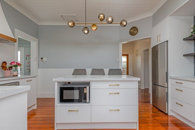 Photo of property in 23 Haydon Street, Roslyn, Palmerston North, 4414