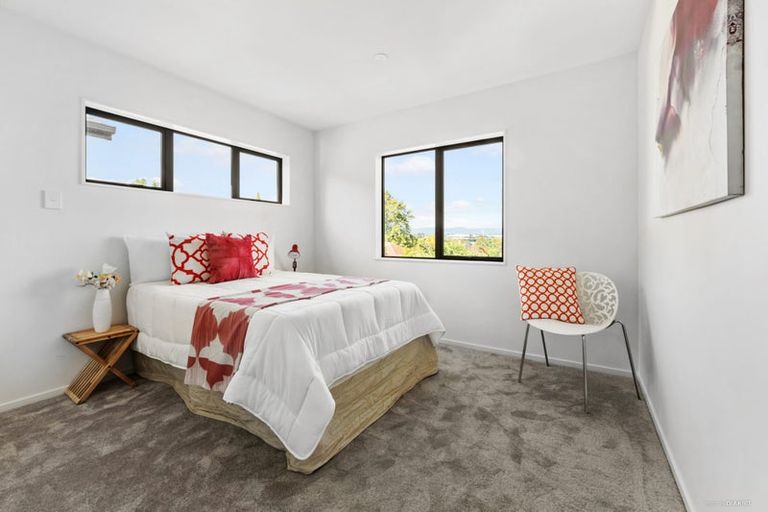 Photo of property in 7a Sherwood Avenue, Te Atatu South, Auckland, 0610