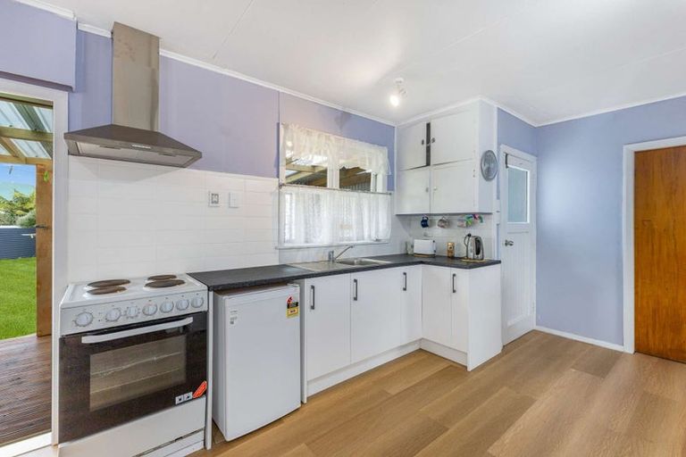 Photo of property in 17 Tuke Street, Normanby, Hawera, 4614