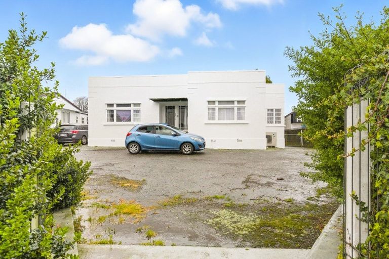 Photo of property in 362 Oxford Street, Levin, 5510