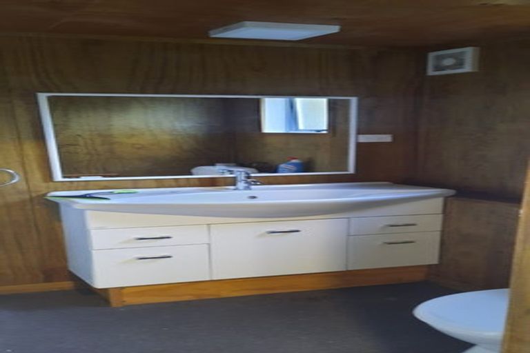 Photo of property in 13 Glenpark Avenue, Frankleigh Park, New Plymouth, 4310