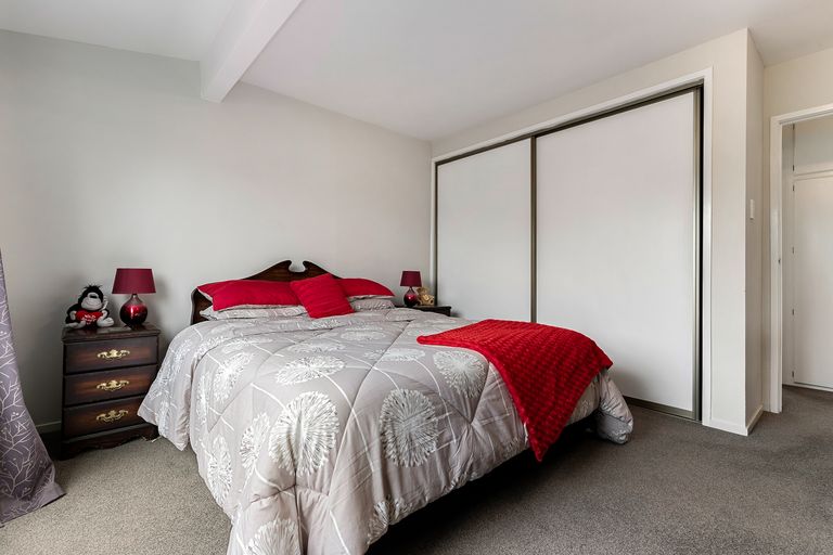 Photo of property in 2/21 Ensign Street, Halswell, Christchurch, 8025