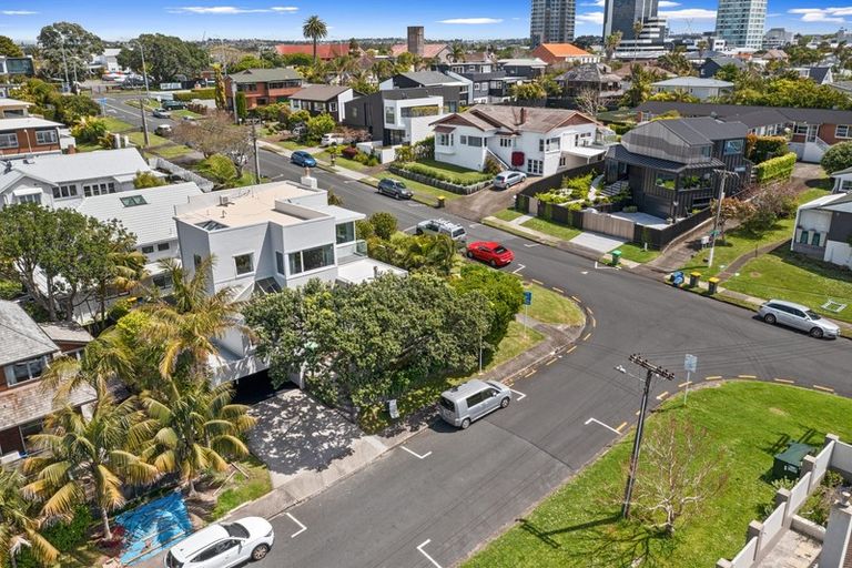 Photo of property in 7 Park Avenue, Takapuna, Auckland, 0622