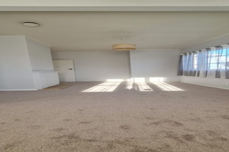 Photo of property in 1/5 Hill Road, Papatoetoe, Auckland, 2025