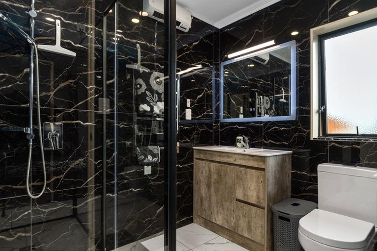 Photo of property in 21 Hawk Place, Welcome Bay, Tauranga, 3112