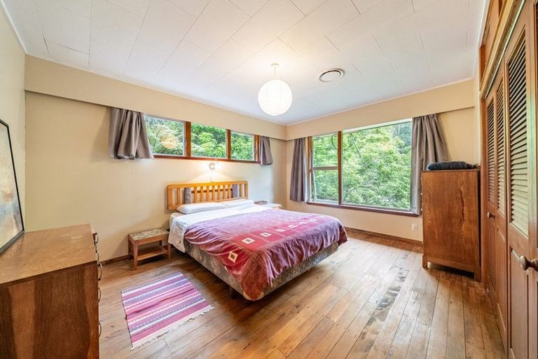 Photo of property in 80 Raukawa Street, Stokes Valley, Lower Hutt, 5019