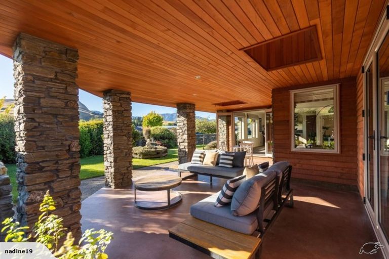 Photo of property in 4 Coburn Place, Lake Hayes, Queenstown, 9304