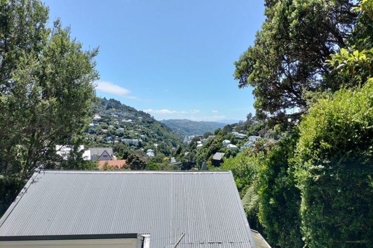 Photo of property in 24 Raroa Road, Kelburn, Wellington, 6012