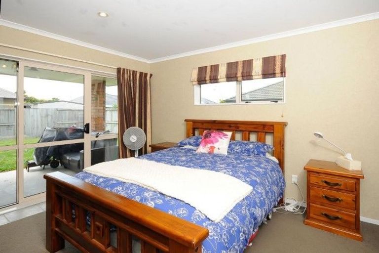 Photo of property in 3 Whitford Place, Rototuna North, Hamilton, 3210