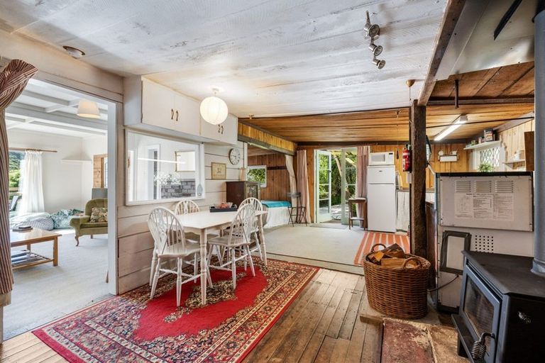 Photo of property in 6 Albert Road, Osborne, Port Chalmers, 9081