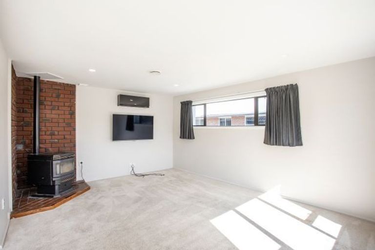 Photo of property in 11 Mcsaveneys Road, Marshland, Christchurch, 8051