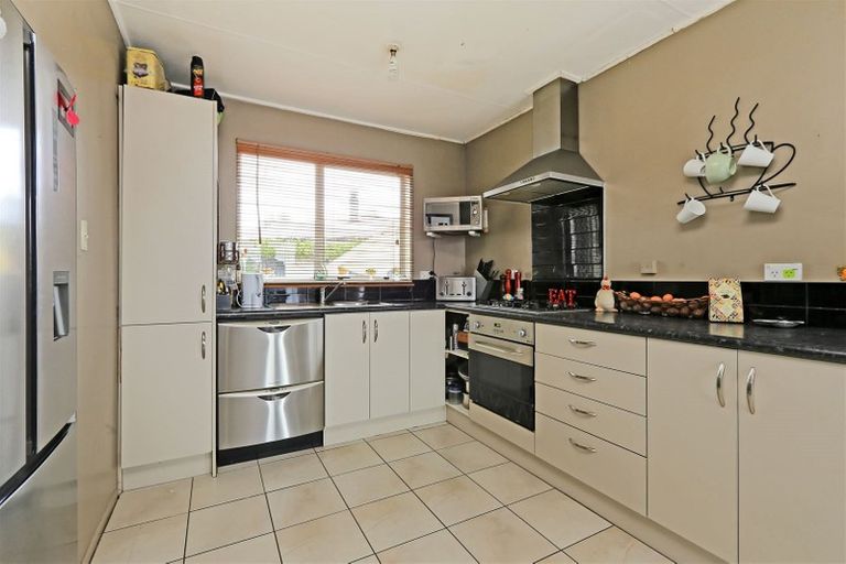 Photo of property in 19 Weddell Street, Flaxmere, Hastings, 4120