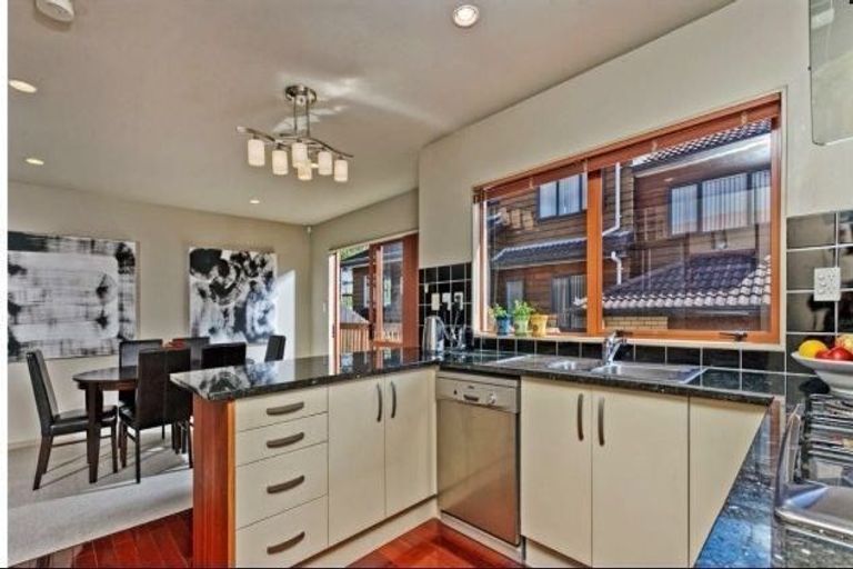 Photo of property in 171 Wairere Road, Waitakere, Henderson, 0782