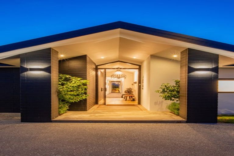 Photo of property in 87 Wingatui Road, Mosgiel, 9024