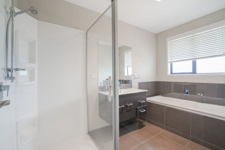 Photo of property in 29 Pyne Crescent, Pokeno, 2402