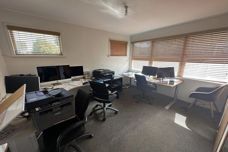 Photo of property in 433 Great South Road, Opaheke, Papakura, 2113