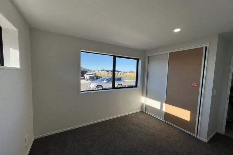 Photo of property in 35 Cousins Street, Woodend, 7691