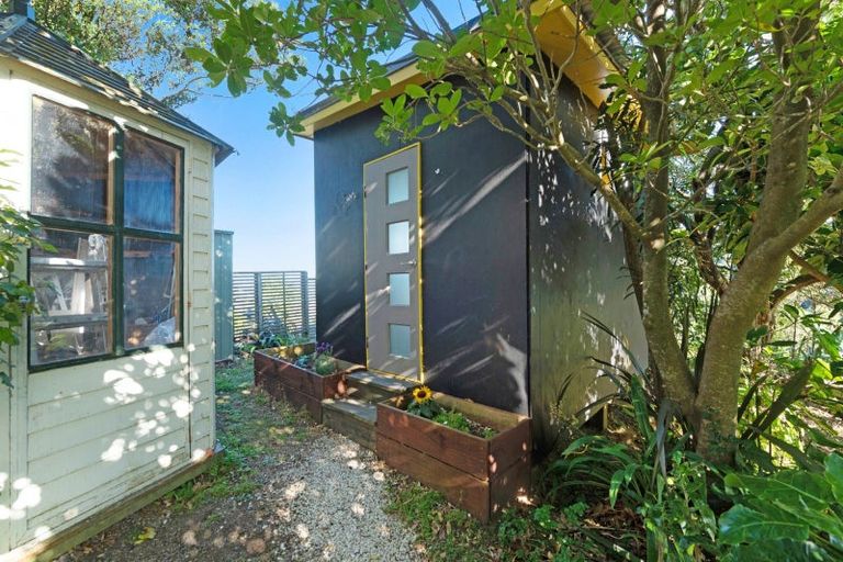 Photo of property in 51 Fairview Crescent, Kelburn, Wellington, 6012