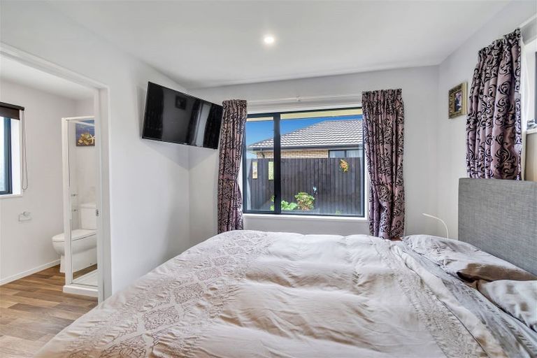 Photo of property in 36 Andesite Drive, Rolleston, 7614