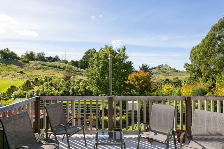 Photo of property in 13 Highland Drive, Acacia Bay, Taupo, 3385
