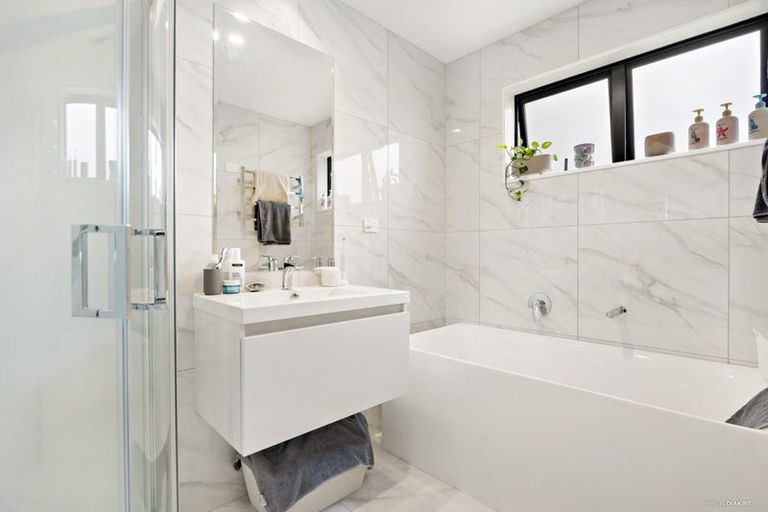 Photo of property in 19/26 Springvale Drive, Fairview Heights, Auckland, 0632