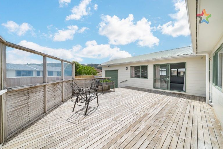 Photo of property in 5a Kilkenny Grove, Wainuiomata, Lower Hutt, 5014