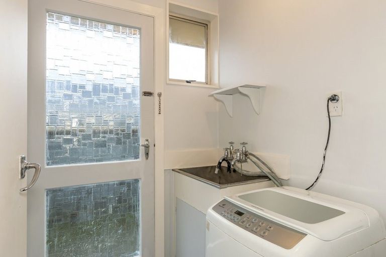 Photo of property in 45 Oakley Crescent, Hornby, Christchurch, 8042