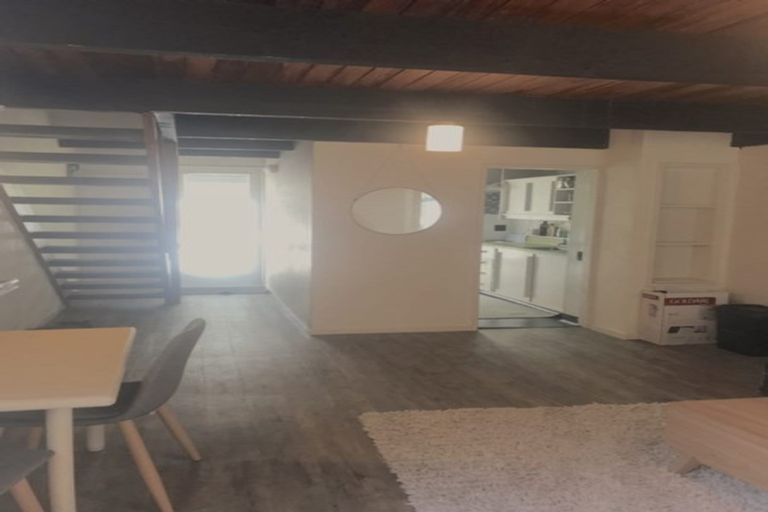 Photo of property in 28b Ranelagh Street, Karori, Wellington, 6012