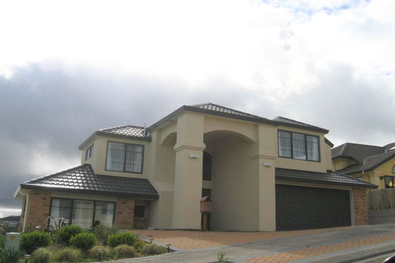 Photo of property in 17 Landsdowne Terrace, Karori, Wellington, 6012