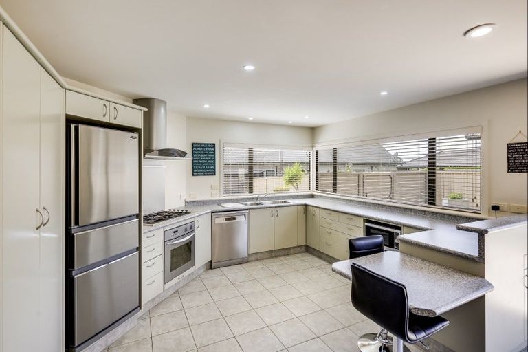 Photo of property in 8 Hanna Place, Havelock North, 4130