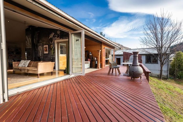 Photo of property in 38 Mcchesney Road, Arthurs Point, Queenstown, 9371