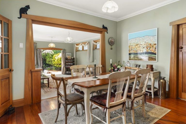 Photo of property in 166 Wadestown Road, Wadestown, Wellington, 6012