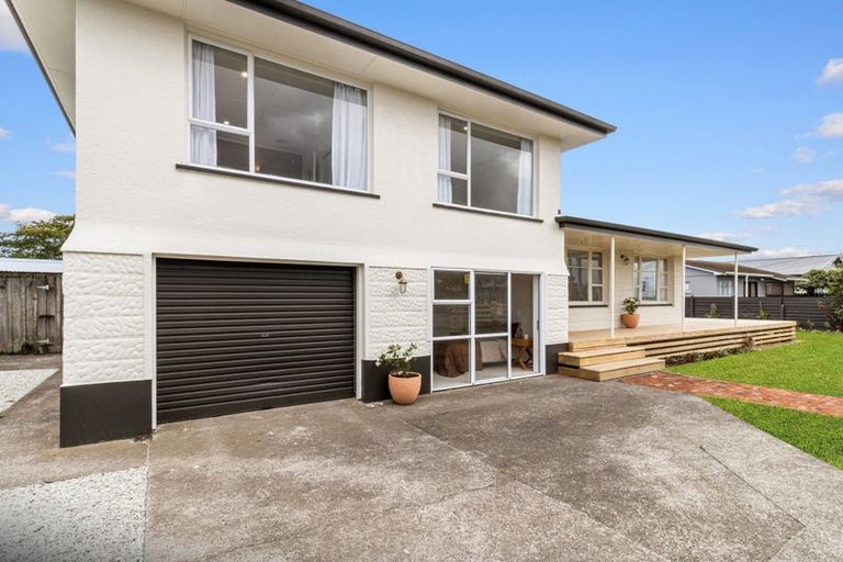 Photo of property in 1 Galt Street, Hawera, 4610