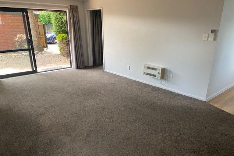 Photo of property in 2/238 Edgeware Road, Edgeware, Christchurch, 8013