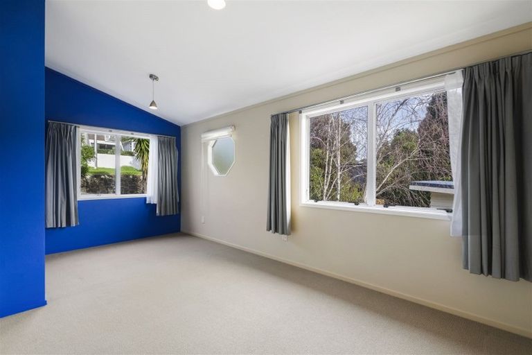 Photo of property in 33 Beulah Avenue, Rothesay Bay, Auckland, 0630