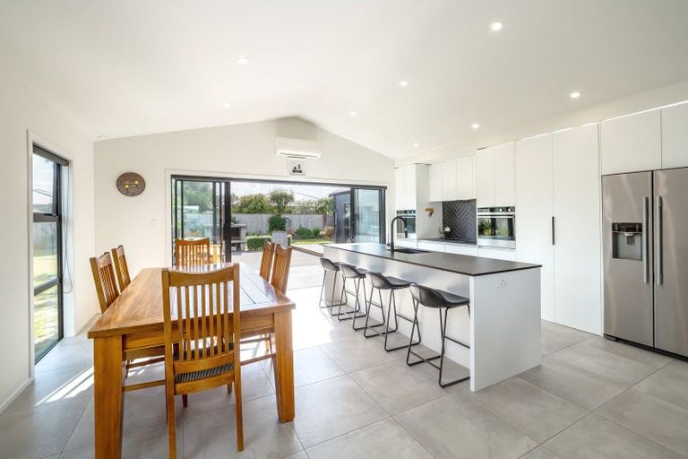 Photo of property in 16 Fantail Avenue, Carterton, 5713