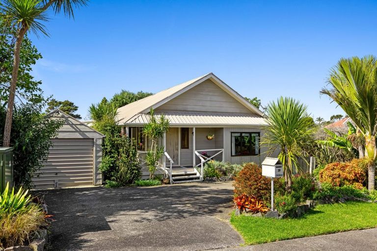 Photo of property in 20 Miraka Place, Birkenhead, Auckland, 0626