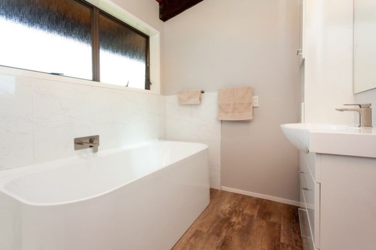Photo of property in 2 Main Road, Tirau, 3410