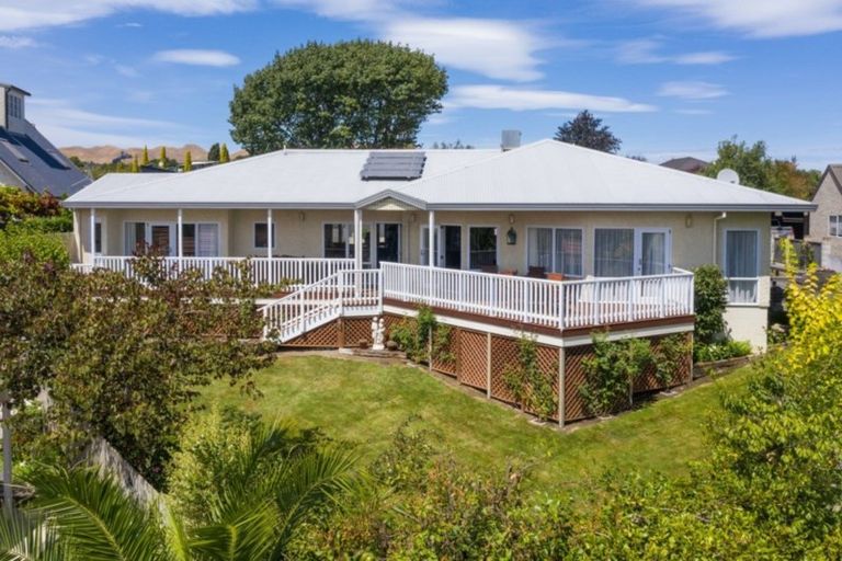 Photo of property in 20a Busby Hill, Havelock North, 4130