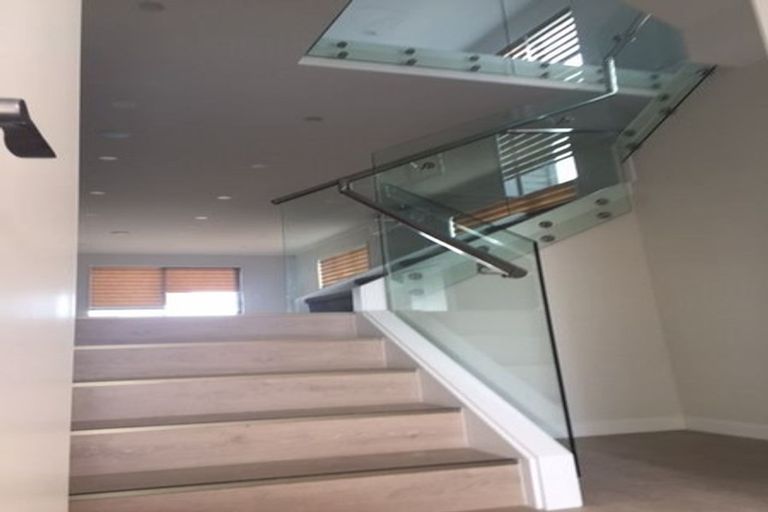 Photo of property in 30 Lime Hill Rise, Flat Bush, Auckland, 2019