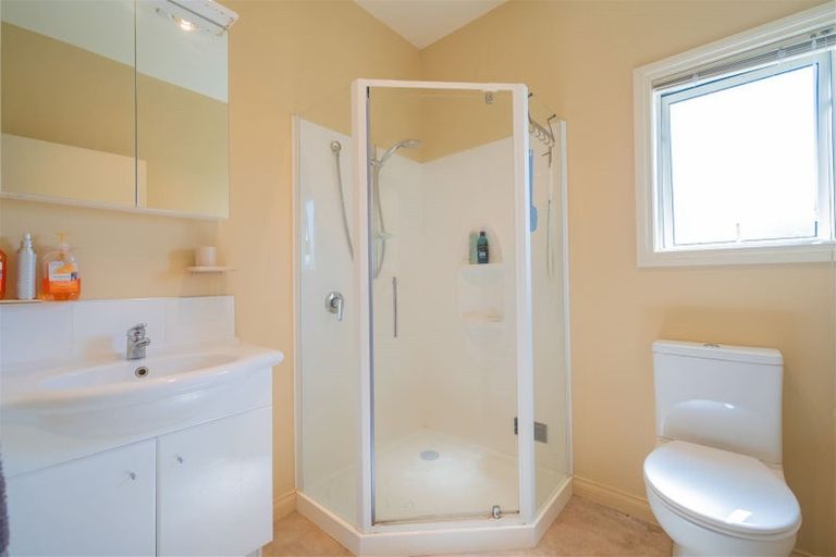 Photo of property in 25 Muriwai Drive, Manapouri, 9679