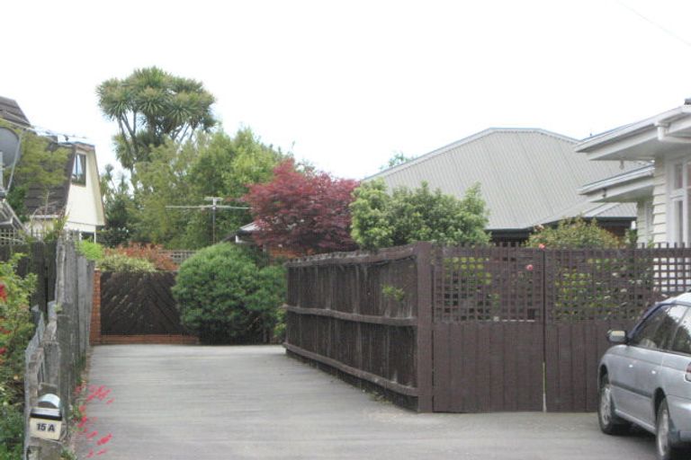 Photo of property in 15a Dunedin Street, Redwood, Christchurch, 8051