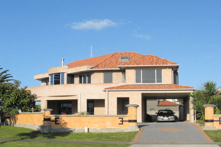 Photo of property in 1 Palm Beach Boulevard, Papamoa Beach, Papamoa, 3118