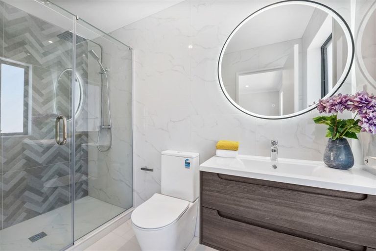 Photo of property in 3 Elevation Street, Flat Bush, Auckland, 2019