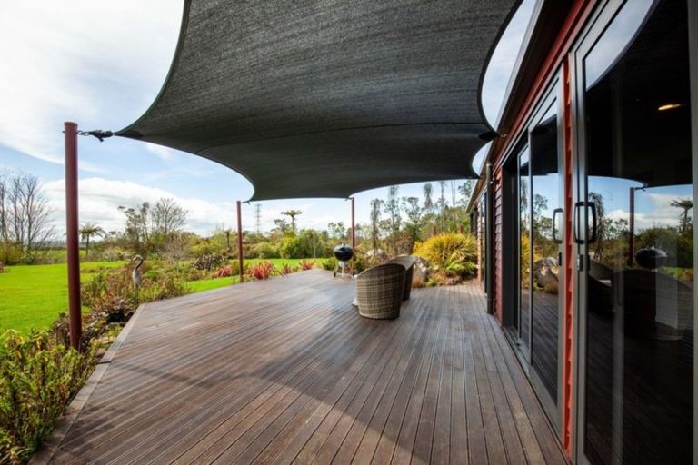 Photo of property in 421 Surrey Road, Tariki, Stratford, 4388