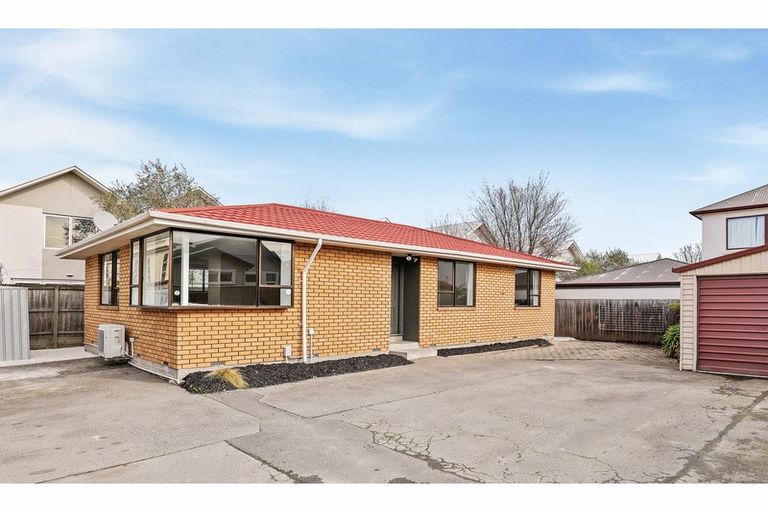 Photo of property in 2/100 Purchas Street, Edgeware, Christchurch, 8013